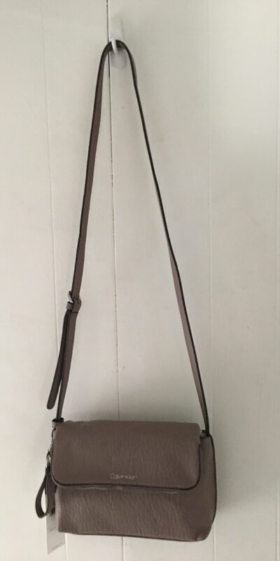 Calvin Klein Elaine Crossbody – Fig/Silver