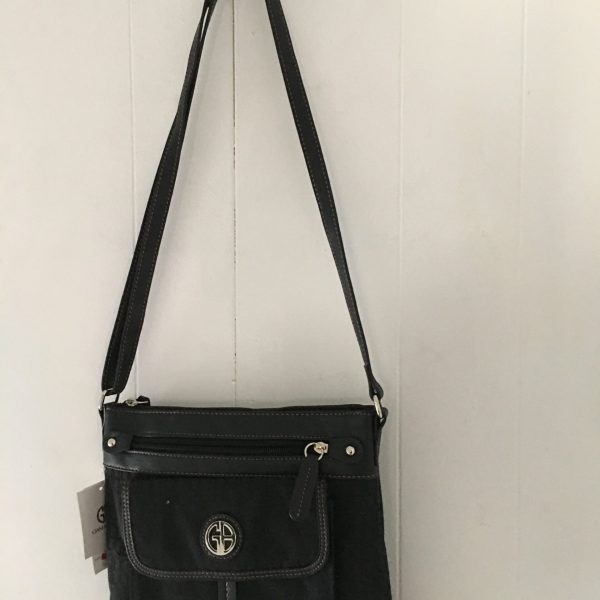 Giani Bernini Annabelle Signature Crossbody – Black