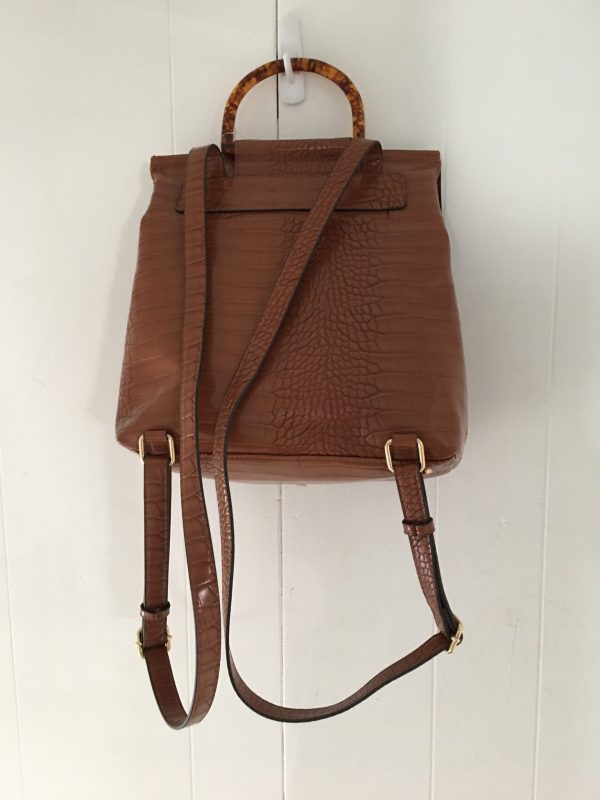 Inc Daizzee Bangle Backpack – Pecan Croco/Gold - Image 3