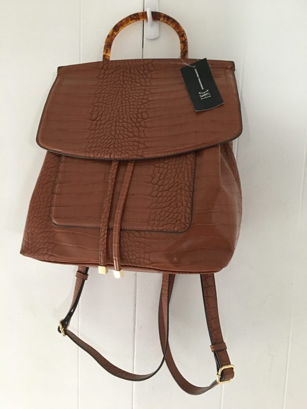 Inc Daizzee Bangle Backpack – Pecan Croco/Gold