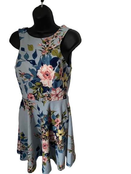 Mixed Lot of Women’s Name‑Brand Clothing – Multiple Styles, All New - 86 Pieces - Image 6