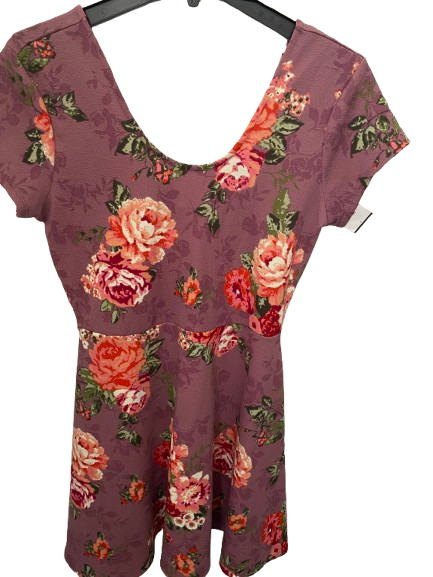 Mixed Lot of Women’s Name‑Brand Clothing – Multiple Styles, All New - 86 Pieces - Image 13